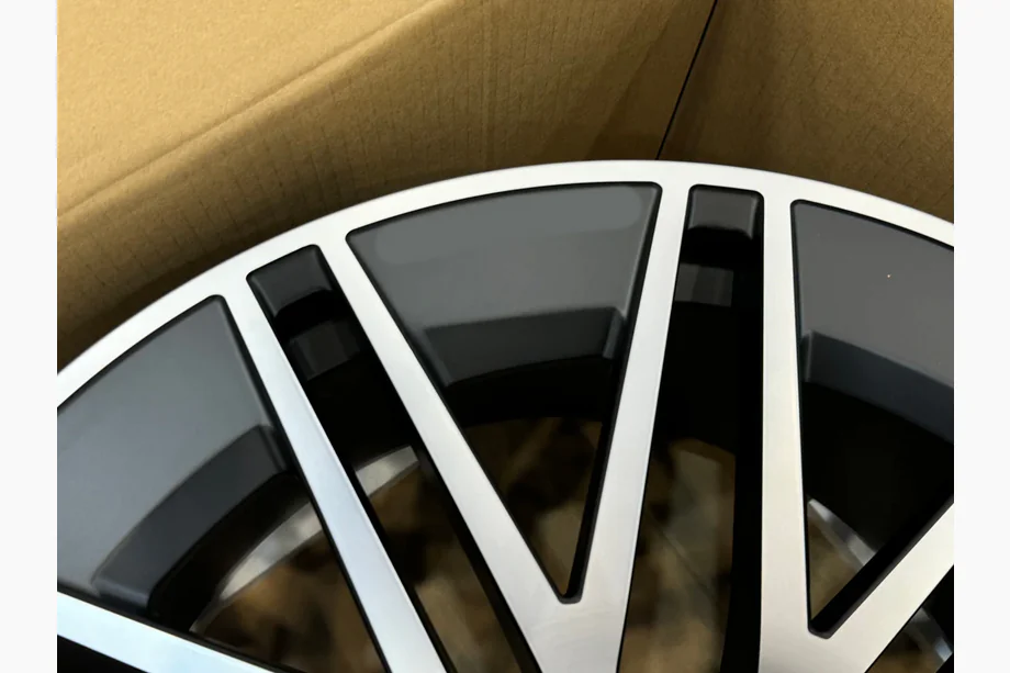 Lexus LFA 2010–2013 Forged OEM Wheels R20 V4 (Set of 4) Photo 6