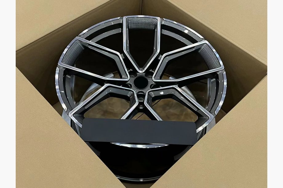 Lotus Emeya Forged OEM Wheels R20 V7 (Set of 4) Photo 5