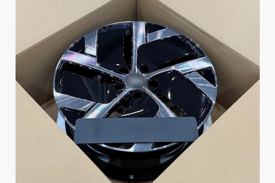 Lucid Air Forged OEM Wheels R19 V4 (Set of 4) Photo 4