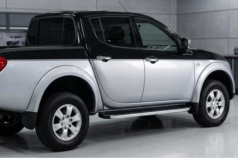 Mitsubishi L200 2006-2015 Side Steps Fullmond (2 pcs, Aluminum) Image