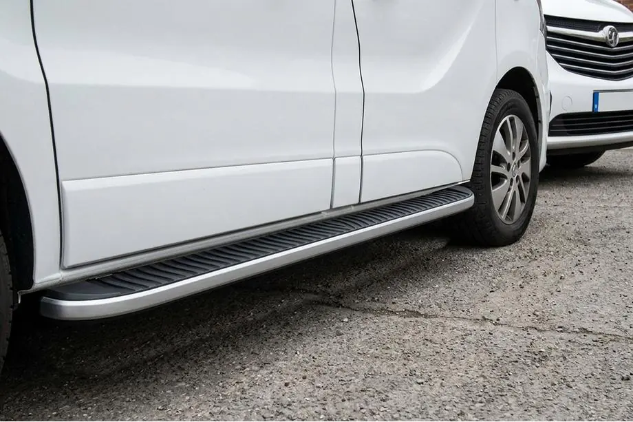 Renault Trafic 2001–2015 Side Steps Tayga Grey (2 pcs, Aluminum) Photo 1