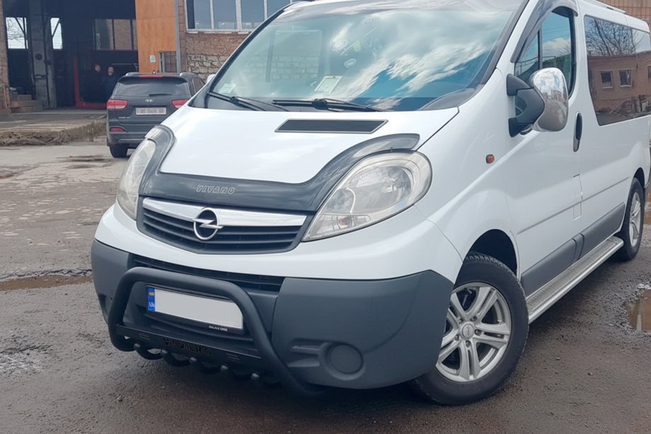 Opel Vivaro 2001–2015 Bull Bar WT004 Black (Stainless Steel) Photo 3