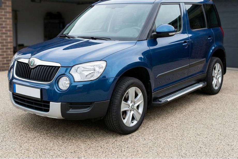 Skoda Yeti 2009-2017 Side Steps Line (2 pcs, Aluminum) Image