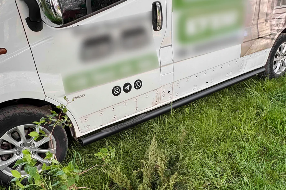 Renault Trafic 2015- Side Bars BB002 Black (2 pcs, Stainless Steel) Photo 5
