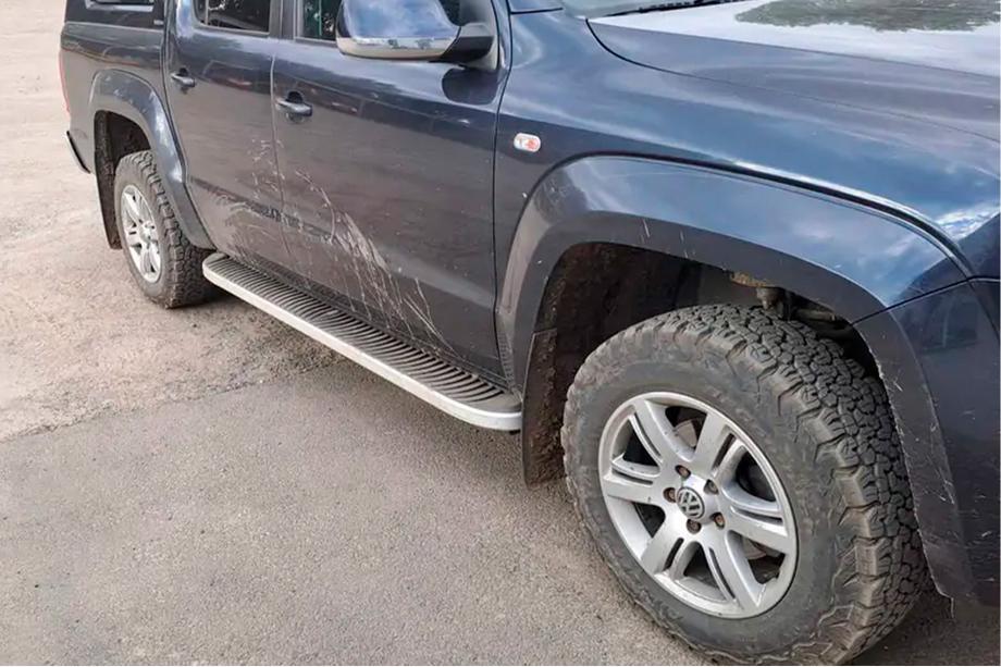 Volkswagen Amarok 2010-2022 Side Steps Tayga Grey (2 pcs, Aluminum) Image