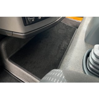 Textile Floor Mats Premium (Black) MAN TGL 2005–2020 photo 2
