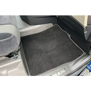 Textile Floor Mats Classic (Black) MAN TGX 2020- photo 2
