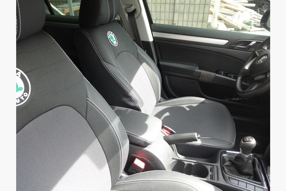 Skoda Superb 2001-2009 Car Seat Covers (Leatherette↗Fabric, Premium) Photo 12