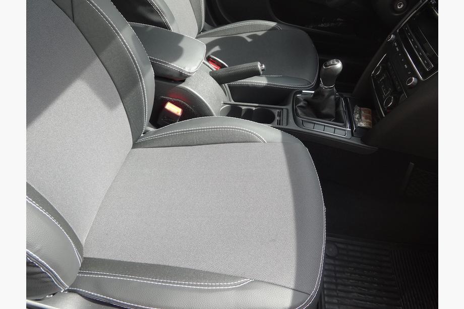 Skoda Superb 2001-2009 Car Seat Covers (Leatherette↗Fabric, Premium) Photo 14