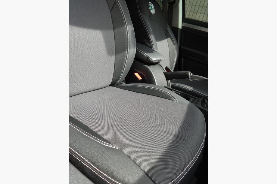 Skoda Superb 2001-2009 Car Seat Covers (Leatherette↗Fabric, Premium) Photo 18
