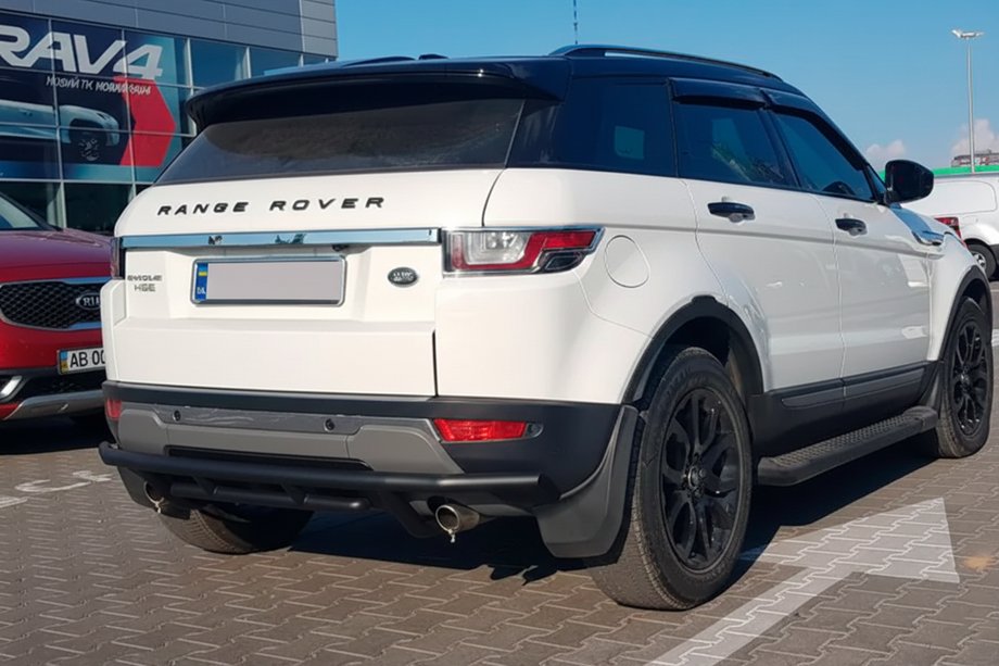 Range Rover Evoque 2012-2018 Rear Guard AK005-1 Black (Stainless Steel) Photo 3