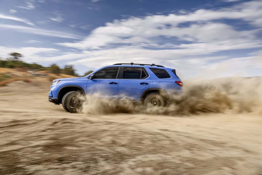 Honda Pilot TrailSport: review of the off-road flagship