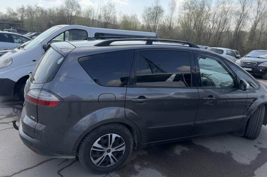Ford S-Max 2007-2014 Black Roof Rails Image