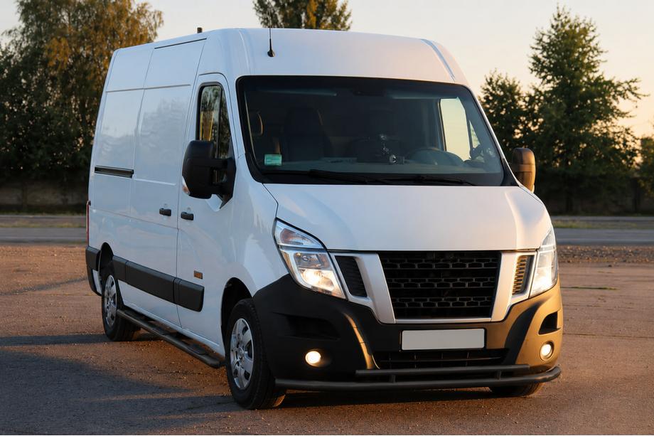 Renault Master 2011-2023 Front bull bar ST016 Black (stainless steel) Image