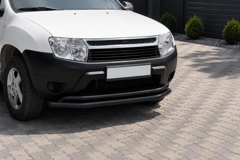 Dacia Duster 2008-2018 Bull bar ST017 Black (stainless steel) Photo 1