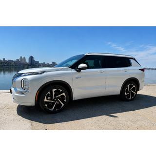 Integrated OEM Roof Rails, Grey (Aluminium) Mitsubishi Outlander 2021- photo 1