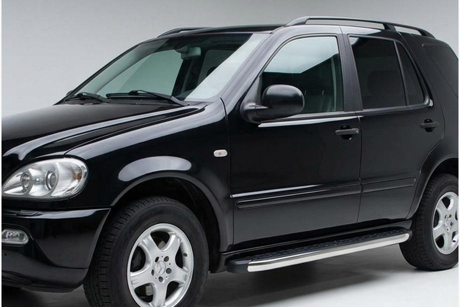 Mercedes ML W163 1997-2005 Side Steps BlackLine (2 pcs, Aluminum) Photo 1