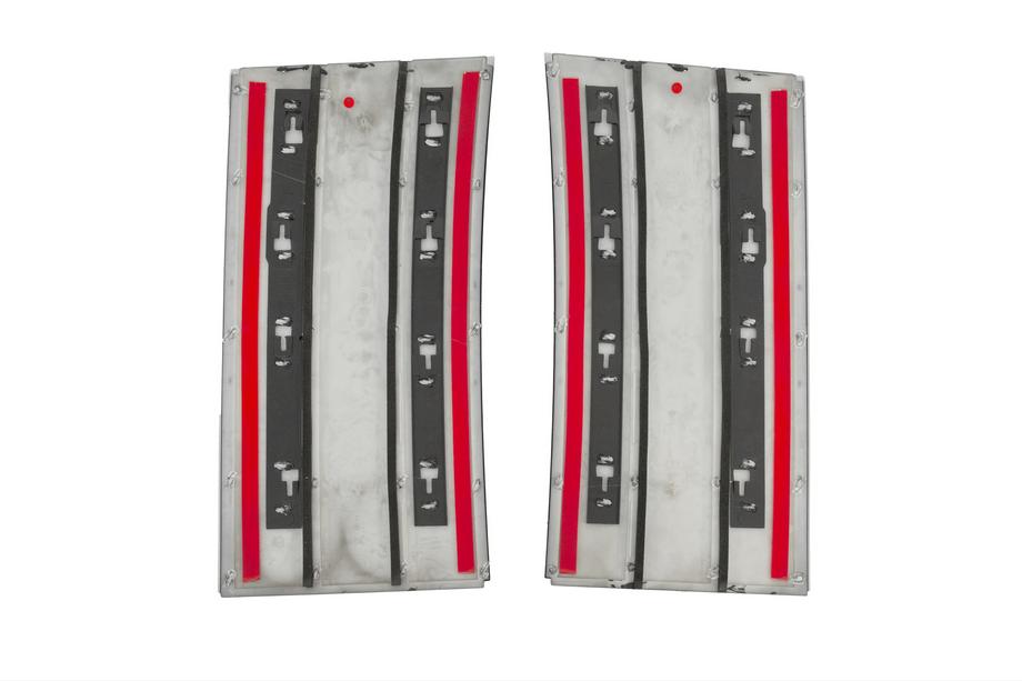 Range Rover IV L405 2013-2021 SVA fender vents (black with chrome) Photo 4