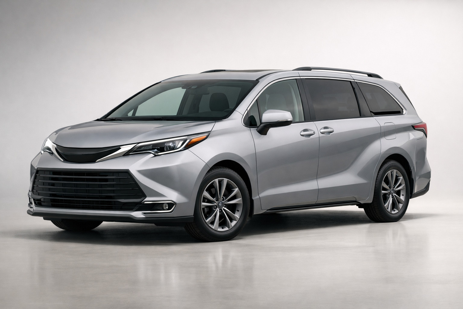 Toyota Sienna review (4th generation): a modern family minivan