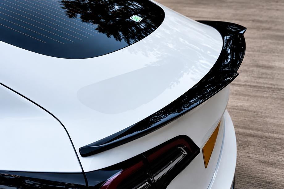 Tesla Model S 2012– Fast Spoiler (for 2021+) Image