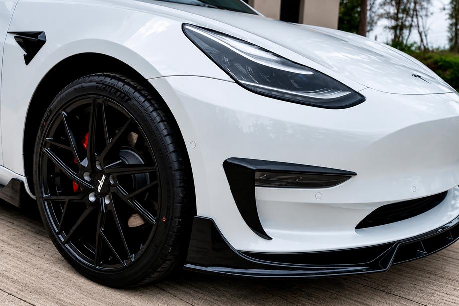 Tesla Model S 2012– Fog light trims Fast (for 2021+) Image