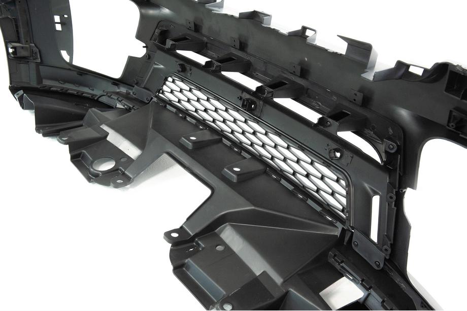 Range Rover IV L405 2013-2021 SVO Front Bumper (2013-2017) Photo 9
