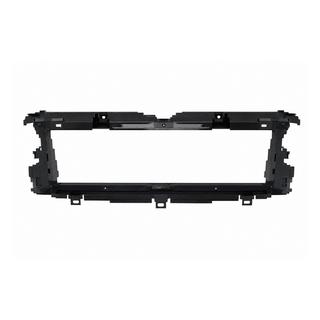 Engine air deflector