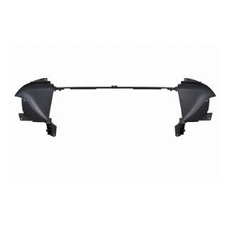 Lower radiator air deflector