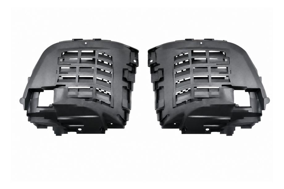 Land Rover Defender 2019- Front wheel arch liner Photo 1