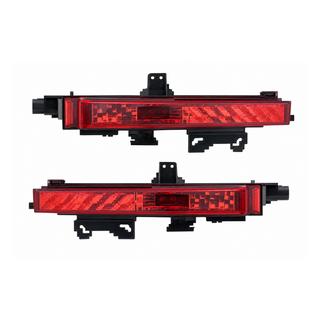 Rear bumper reflector