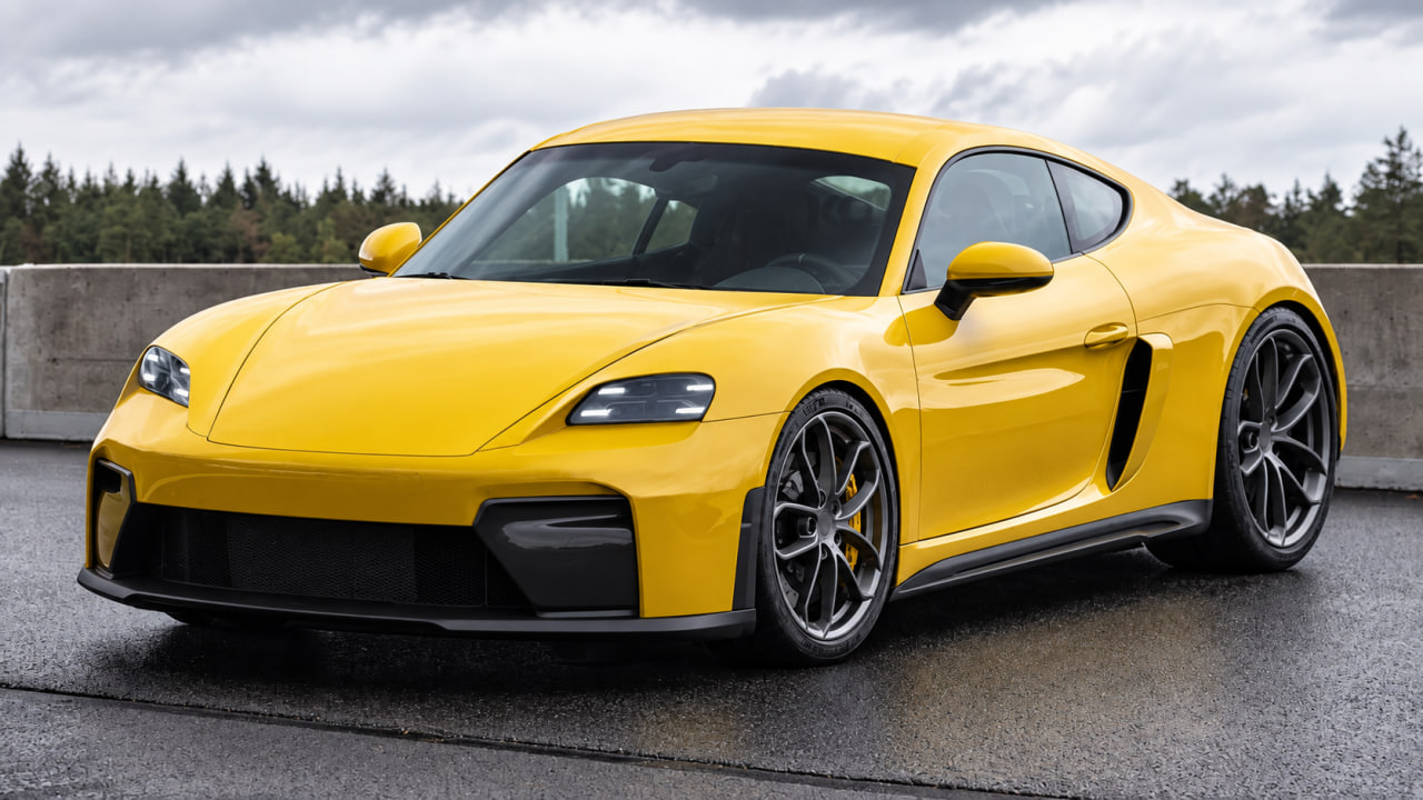 Porsche 718 EV 2027: prototype spotted at Nürburgring with little camo