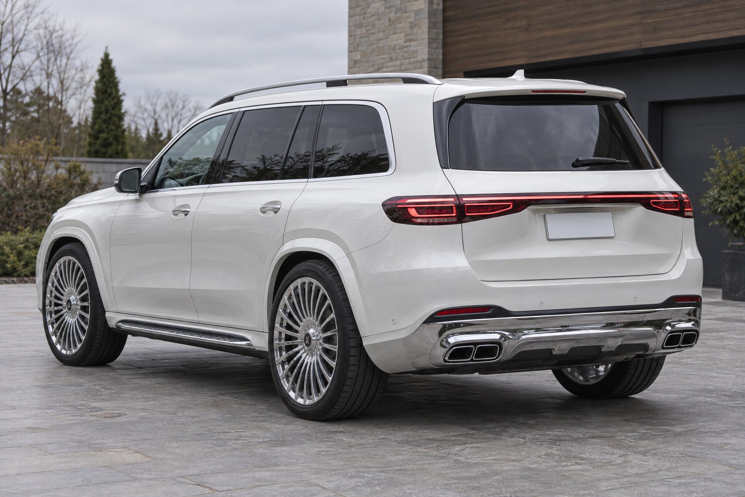 Mercedes GL/GLS X166 in X167 style: GLS63 or Maybach — what's in