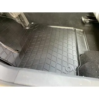 Rubber Floor Mats (4 pcs, Stingray Premium) photo 3