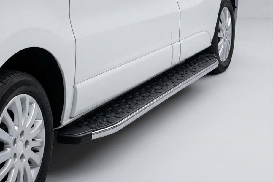 Opel Vivaro 2015-2019 Side Steps BlackLine (2 pcs, Aluminum) Image