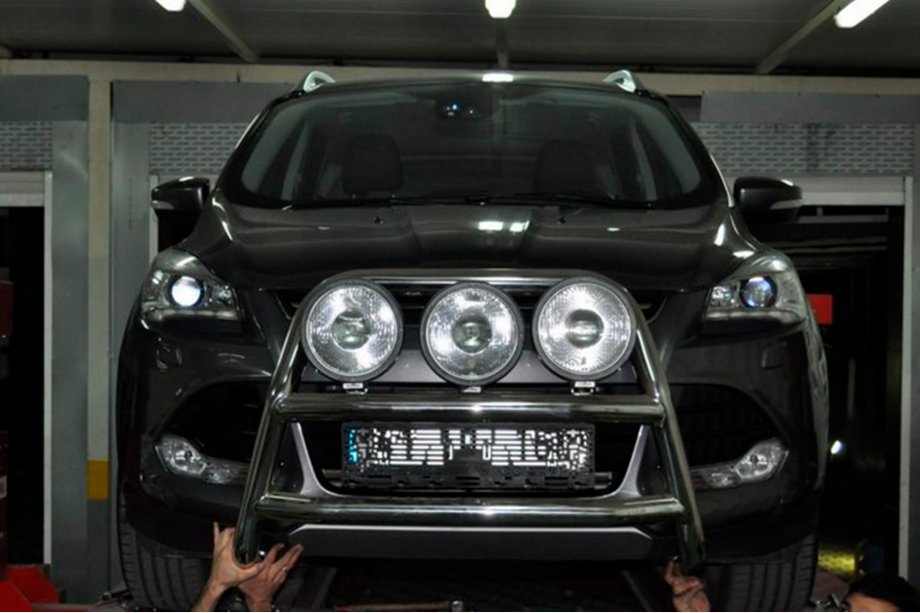 Ford Kuga/Escape 2013-2019 Bull Bar WT018 (Stainless Steel) Photo 6
