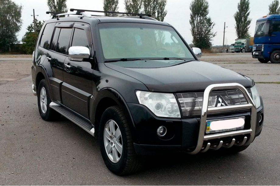Mitsubishi Pajero Wagon IV 2006-2021 Bull Bar QT007 (Stainless Steel) Photo 3