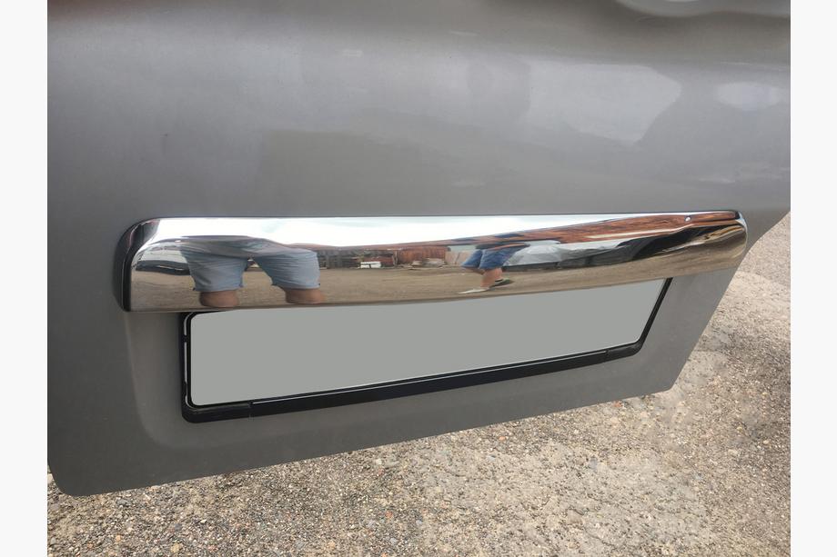 Renault Trafic 2015- Stainless steel trim above license plate Carmos - Turkish Stainless Steel Photo 5