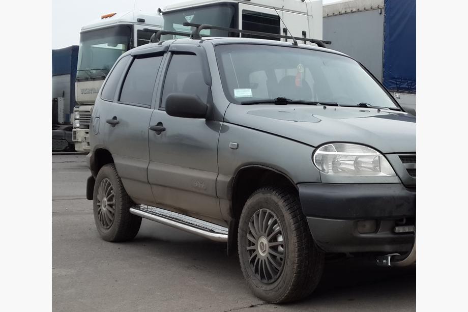 Chevrolet Niva 1998-2020 Side Steps Premium (2 pcs, Stainless Steel) Image