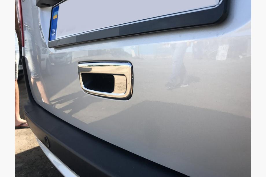 Renault Kangoo 2008–2020 Chrome Tailgate Handle Cover (Stainless Steel) OmsaLine - Italian Stainless Steel Photo 2