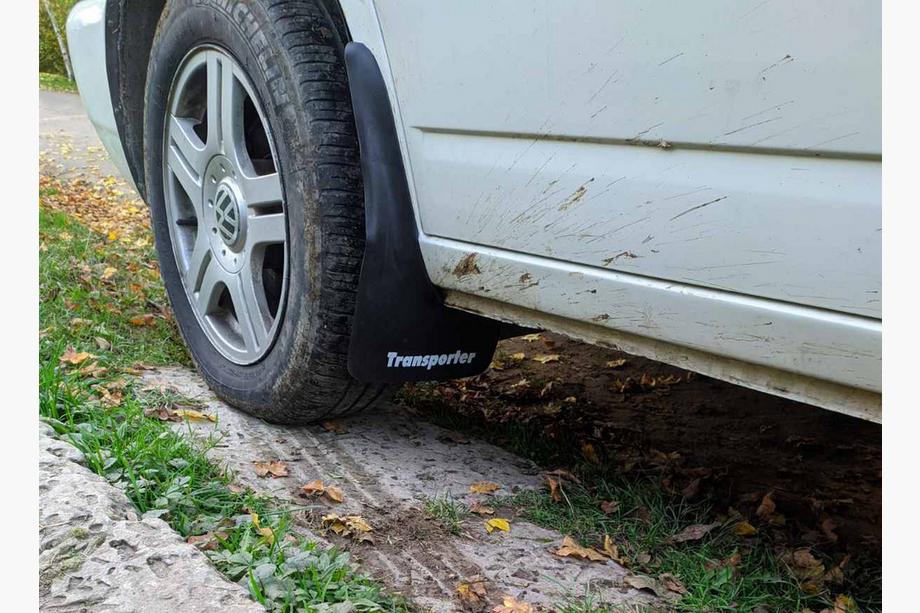 Volkswagen T4 Caravelle/Multivan 1990–2003 Premium Mud Flaps Front Photo 3