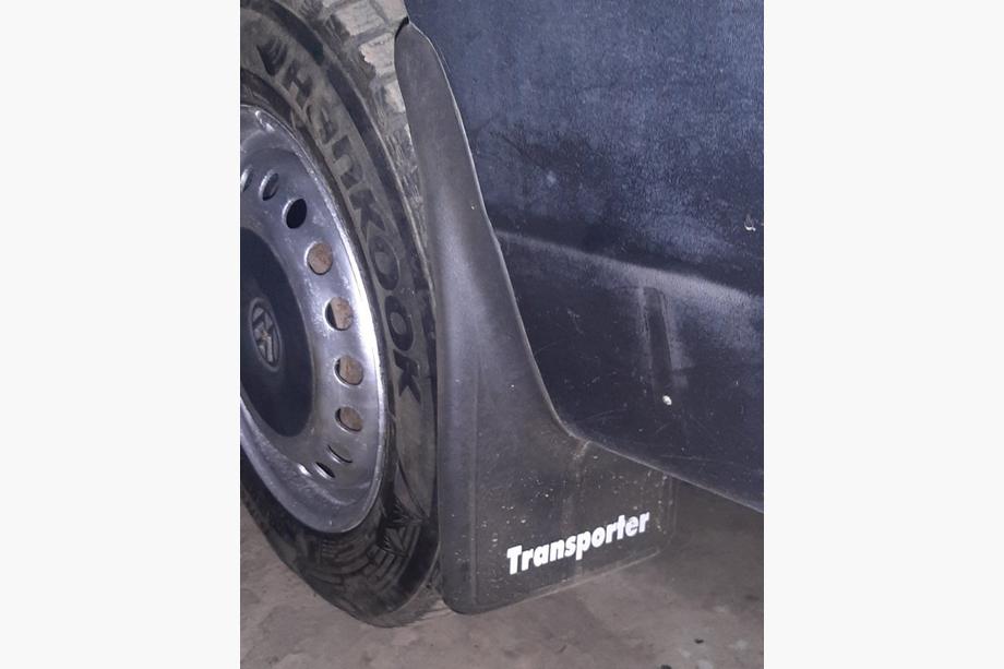 Volkswagen T4 Caravelle/Multivan 1990–2003 Premium Mud Flaps Front Photo 6