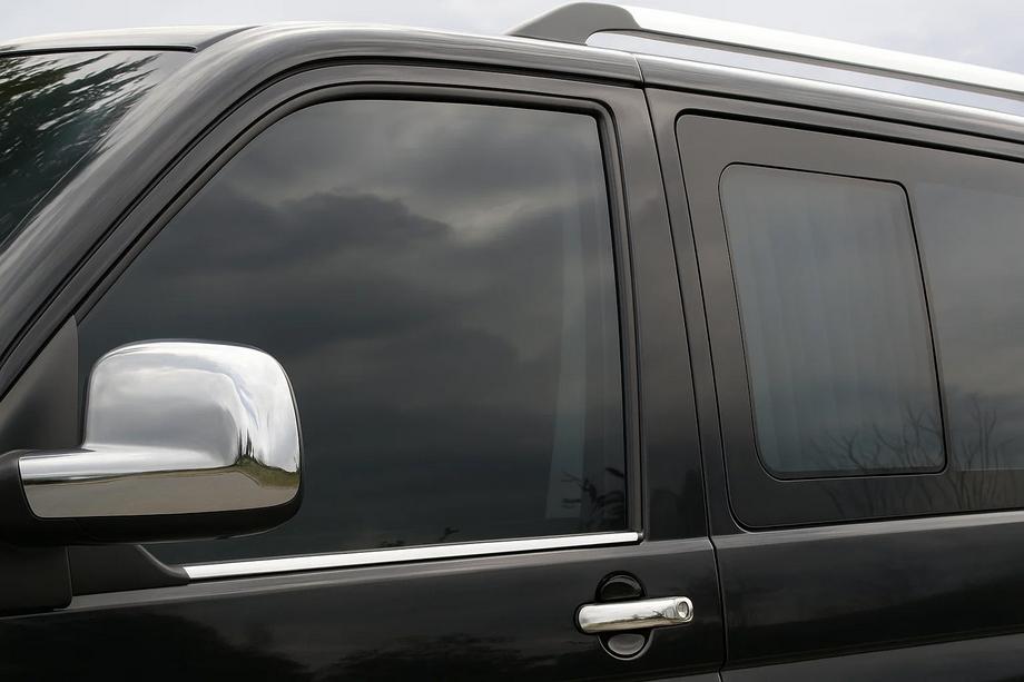 Volkswagen T5 Transporter 2003-2010 Window Trim (2 pcs, Stainless Steel) Image