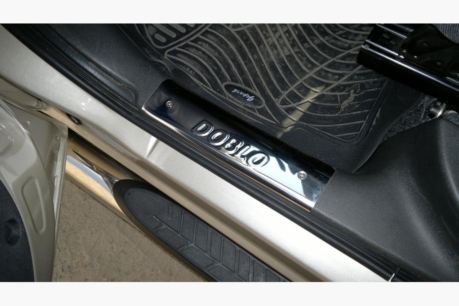 Fiat Doblo I 2005-2010 Interior door sill covers (Omsa, stainless steel) 4 Doors Photo 3