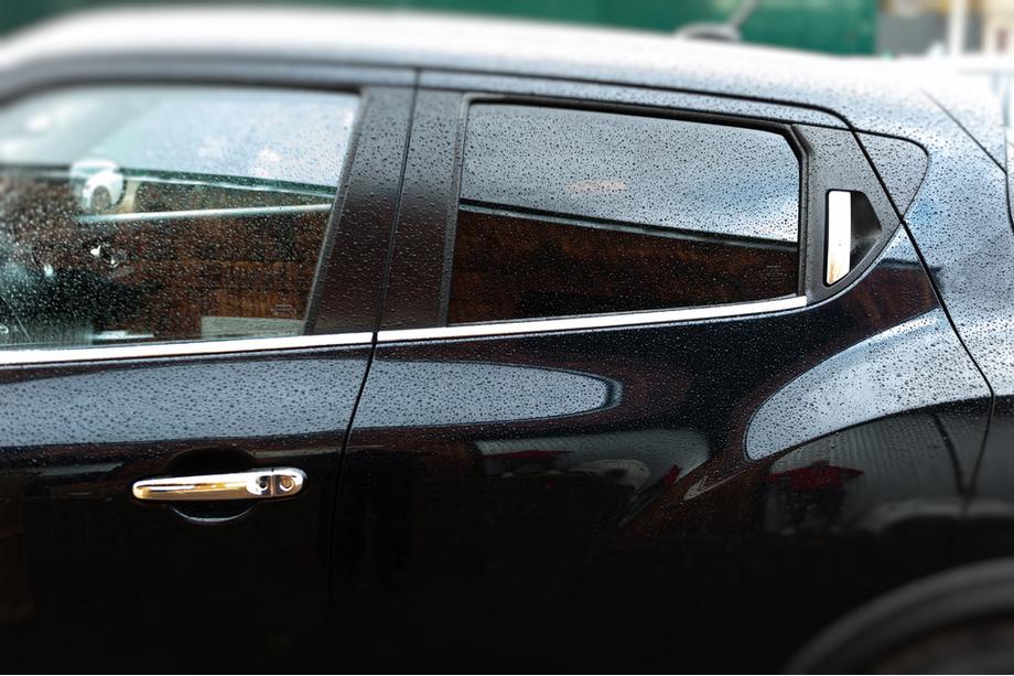 Nissan Juke 2010-2019 Chrome Door Handle Covers (4 pcs) With Chip Slot, OmsaLine - Italian Stainless Steel Image