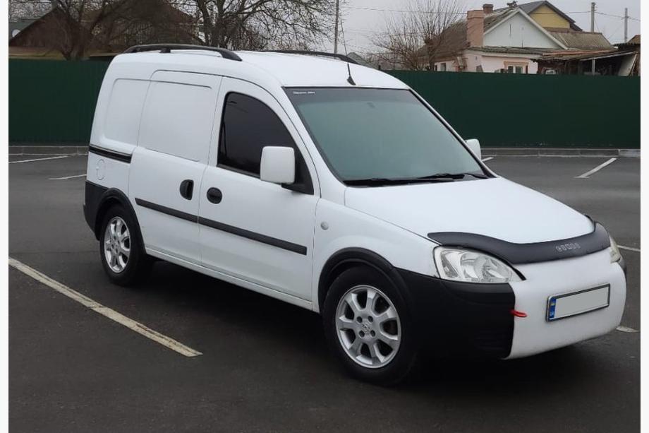 Opel Combo 2002–2012 Black Roof Rails Cast Iron Feet Photo 2