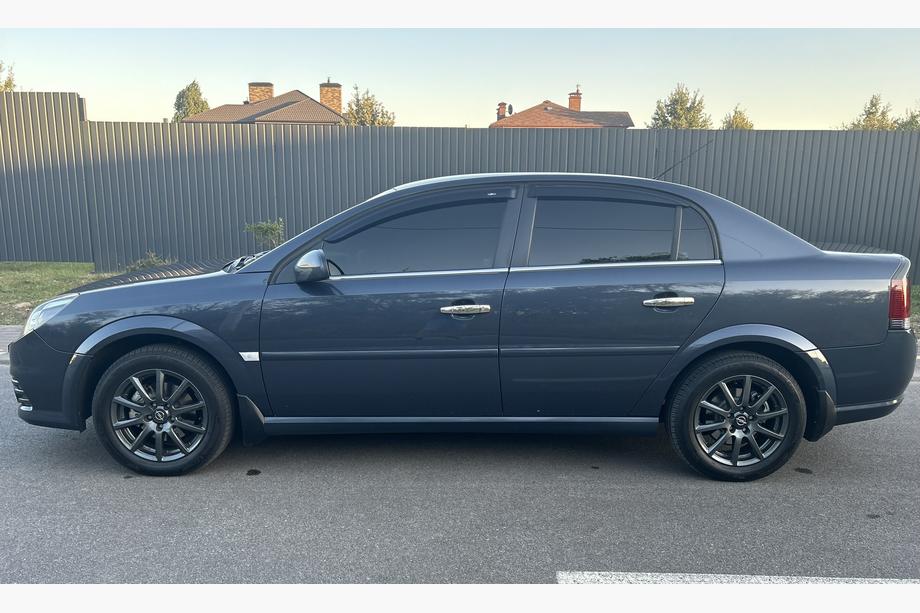 Opel Vectra C 2002-2008 Exterior window trim stainless steel (4 pcs) Image