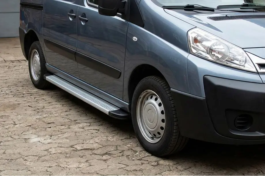 Citroen Jumpy 2007–2017 Side Steps Maya V2 (2 pcs, Aluminum) Image