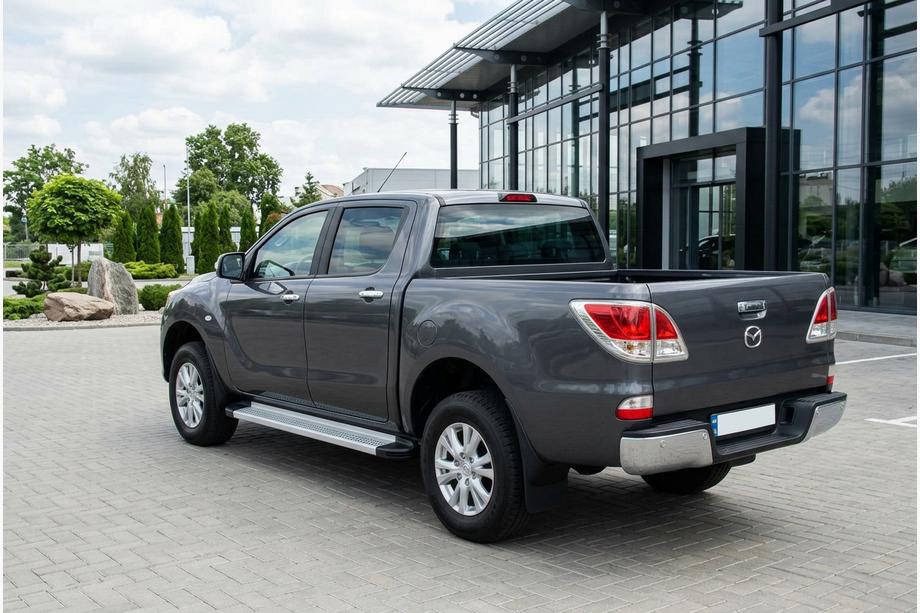 Mazda BT-50 2012- Side Steps Maya V2 (2 pcs, Aluminum) Image