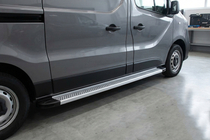 Renault Trafic 2015- Side Steps Maya V2 (2 pcs, Aluminum) photo 1
