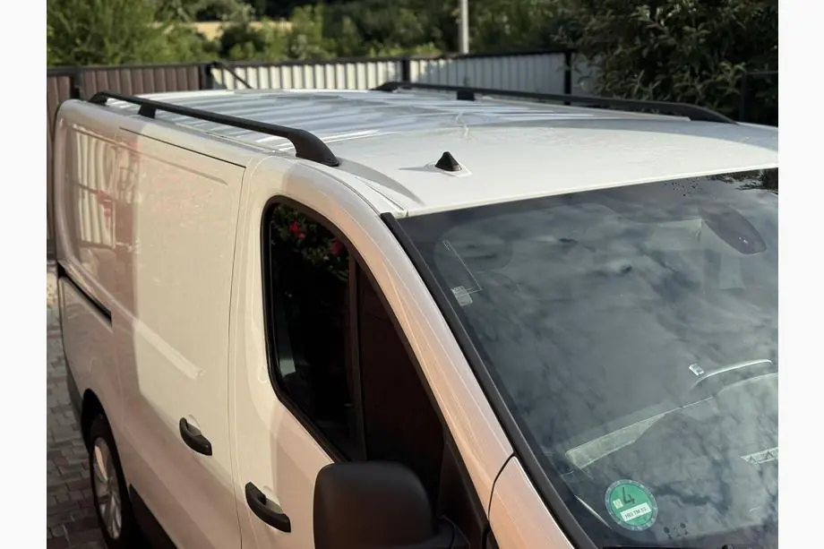 Renault Trafic 2015- Black Roof Rails Photo 2